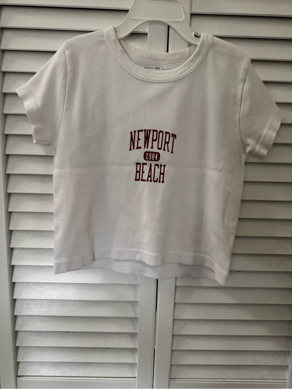 Brandy Melville White Baby Doll Top Newport Beach Graphic Cropped Crew Neck Tee